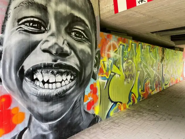 Graffiti Osnabrück: Künstler beauftragen, Kosten & legale Wände