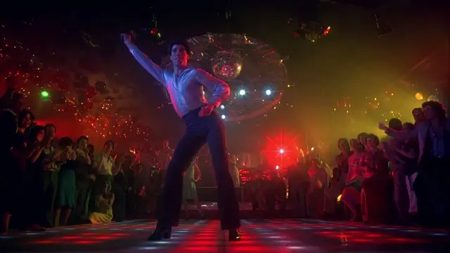Gorączka sobotniej nocy: Ikona disco, Travolta i dziedzictwo filmu