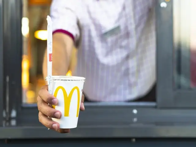 Ile kalorii ma Cola Zero w McDonald’s - Czy rozmiar ma znaczenie?