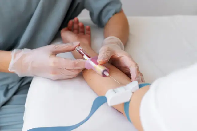 Podwyższone GGTP? Przyczyny, normy i jak zadbać o wątrobę