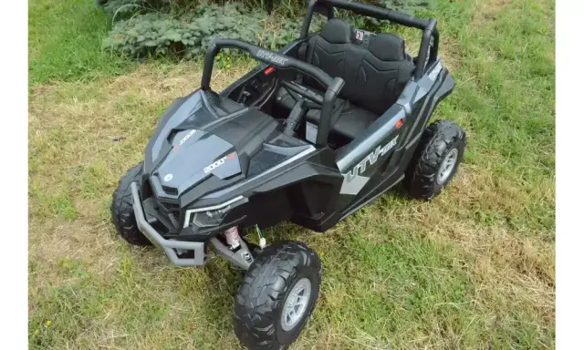 Auto na akumulator 4x4: Najlepszy wybór dla małych kierowców
