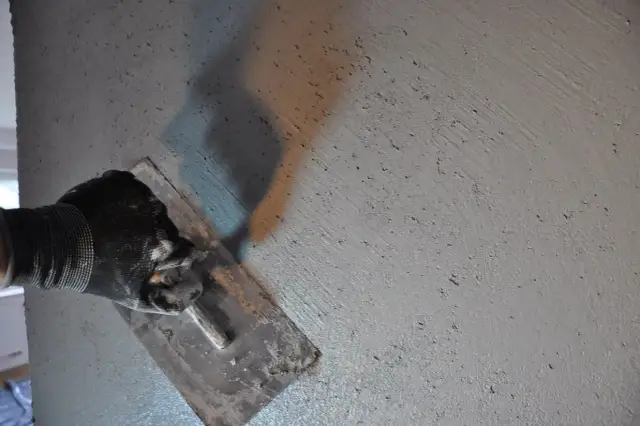 Jak zrobić beton dekoracyjny? DIY, uniknij błędów, stwórz idealny!