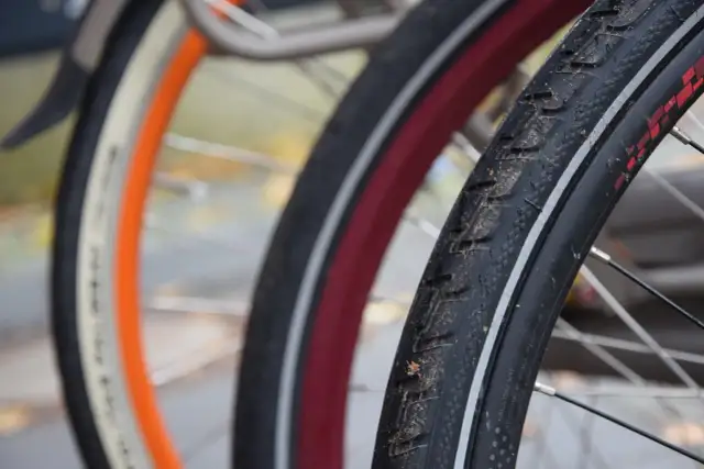 Jakie ciśnienie w oponach rowerowych 29 cali zapewni bezpieczeństwo?