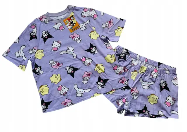Piżama Hello Kitty: Wybierz, kup i stylizuj swój modowy hit!