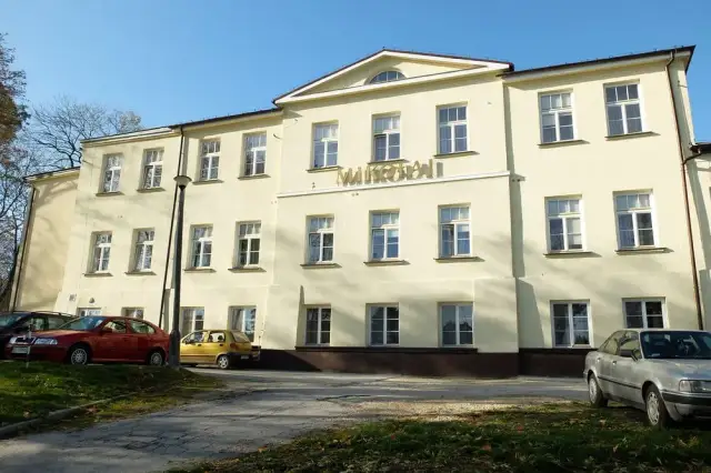 Sanatoria Busko-Zdrój: Promocje dla seniorów znajdź najlepsze!