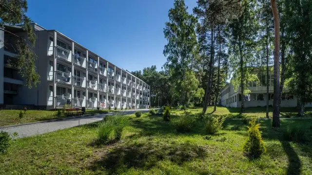 Hotel NAT w Krynicy Morskiej - Spokojny urlop 100m od plaży. Warto?