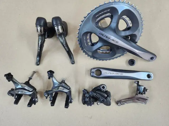 Dura Ace 9000 kontra 7900: Wybierz optymalną wydajność