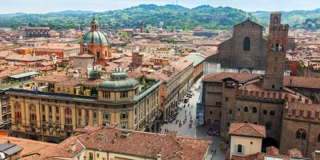 Deposito Bagagli Aeroporto Bologna: Tariffe, Servizi e Confronto