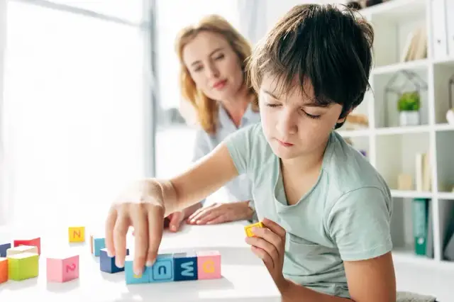 Autyzm: Logopeda jak otworzyć dziecku świat komunikacji?