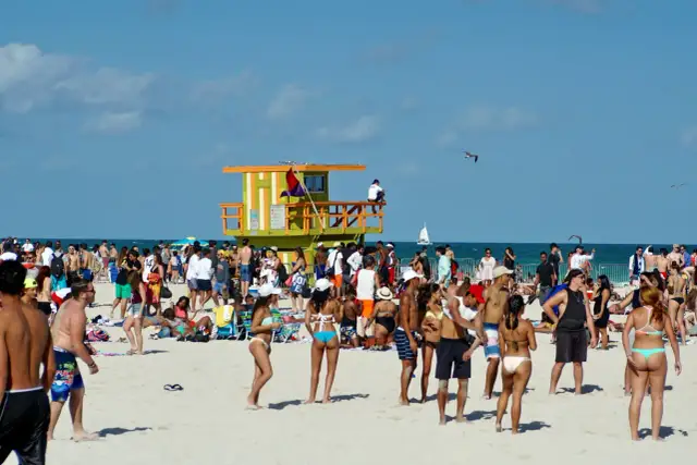Czy w Miami jest bezpiecznie? Odkryj zagrożenia i bezpieczne miejsca