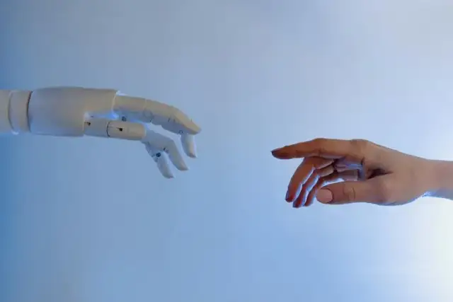 Kto wymyślił sztuczną inteligencję? Poznaj kluczowe postacie i ich wkład