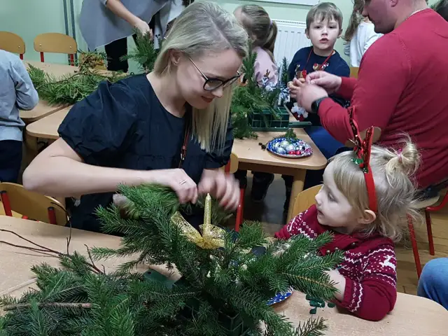 Warsztaty bożonarodzeniowe dla rodziców i dzieci – wspólne tworzenie radości