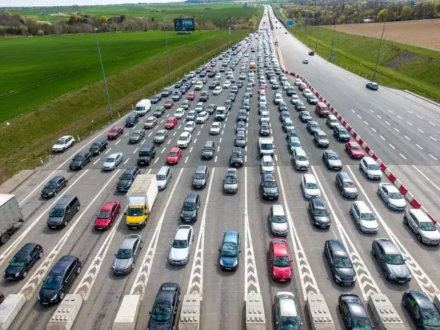 Jakie warunki na autostradzie A1? Uniknij korków i opłat!