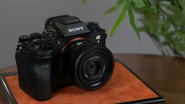 Jak przesłać zdjęcia z aparatu Sony na telefon przez Wi-Fi bez problemów