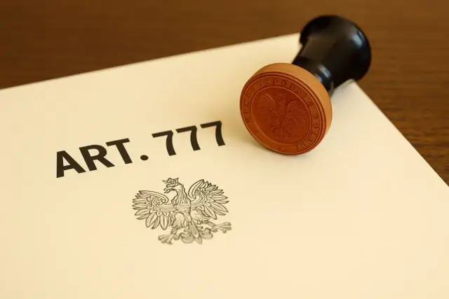 Pieczęć z orłem Rzeczypospolitej Polskiej obok tekstu "ART. 777". Dokument może dotyczyć dobrowolnego poddania się egzekucji.