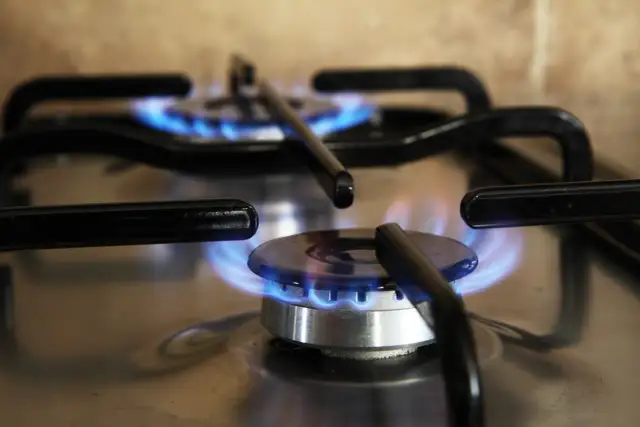 Ile kosztuje 1 kWh gazu w PGNiG? Sprawdź aktualne ceny i taryfy