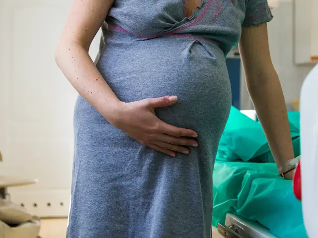 Szyjka 3 cm – co to oznacza dla porodu i zdrowia w ciąży?