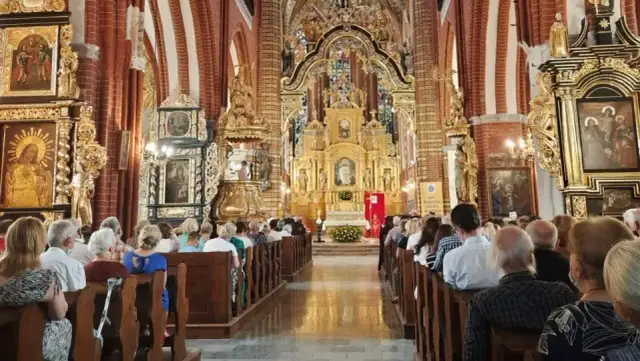 Kiedy kościół staje się sanktuarium? Odkryj kluczowe kryteria