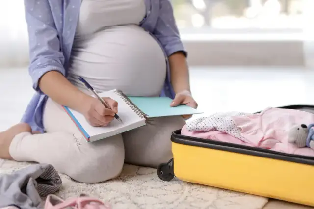 Ile jest porodów w Polsce rocznie? Zaskakujące statystyki i trendy