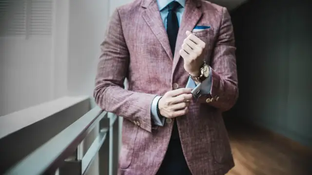 Sweter Marynarka - Klasyczny i elegancki look na każdą okazję!