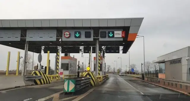 Jak płacić za autostradę A4 Gliwice-Wrocław bez problemów i kar? Sprawdź metody!