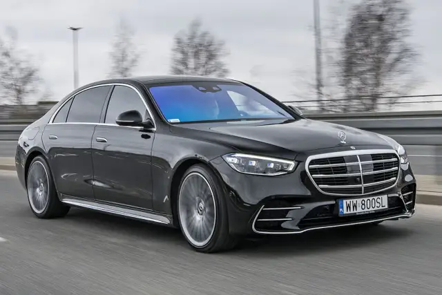 Najnowszy mercedes s klasa: luksus, technologia i osiągi, które zachwycają