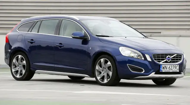 Jakie silniki są w Volvo V60? Sprawdź moc i osiągi przed zakupem
