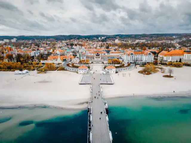 Najlepsze atrakcje nad morzem, które musisz zobaczyć – praktyczne porady i inspiracje