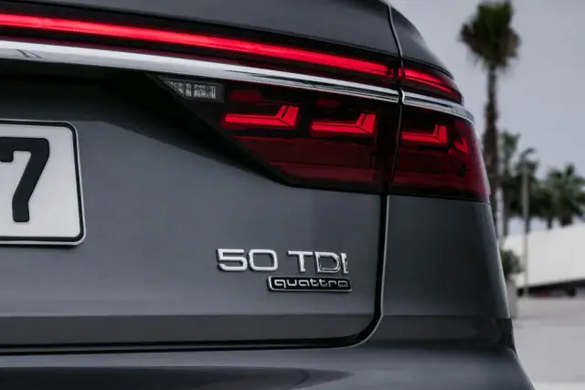 Oznaczenia Audi: Jakie są najważniejsze symbole i co oznaczają w modelach?