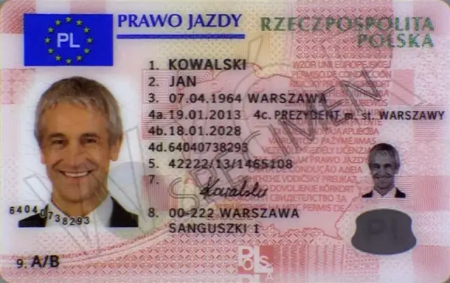 Jak sprawdzić kiedy odebrać prawo jazdy i uniknąć problemów z odbiorem