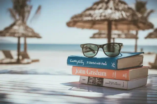 Polskie biura podróży kontra rezerwacje online: kiedy biuro podróży w Lublinie naprawdę się opłaca w 2025 roku
