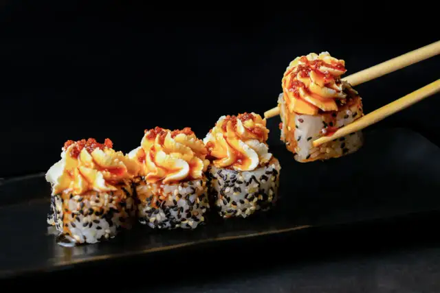 Sushi Lublin – jak rozpoznać naprawdę dobrą restaurację i nie przepłacić?