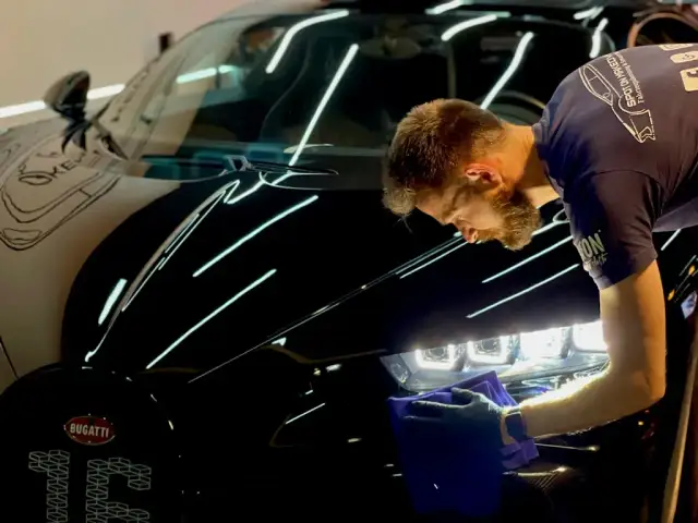Jesienny auto detailing. Dlaczego to najlepsza pora na zadbanie o swoje auto?