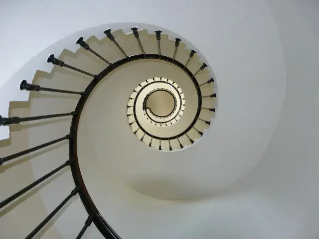 Jakie przedmioty na maturze do architektury wnętrz są kluczowe?