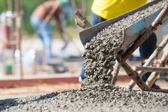 Ile cementu na m3 betonu? Sprawdź, ile zaoszczędzisz na budowie