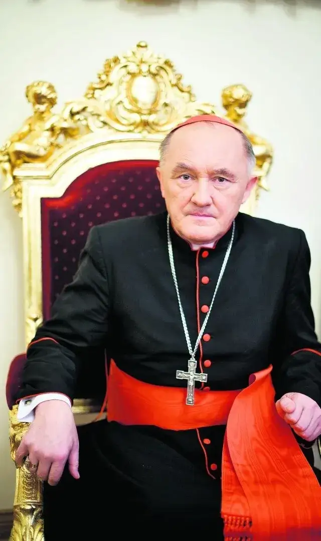 Kardynał Nycz: jego rola, kontrowersje i wpływ na Kościół katolicki w Polsce