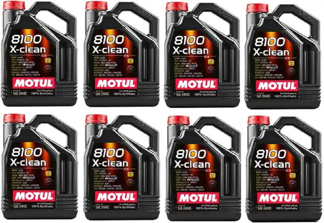 Osiem czarnych kanistrów oleju silnikowego Motul 8100 X-clean SAE 5W40.