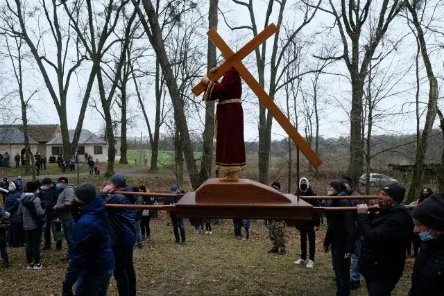 Ile trwa droga krzyżowa w kościele? Sprawdź, co musisz wiedzieć