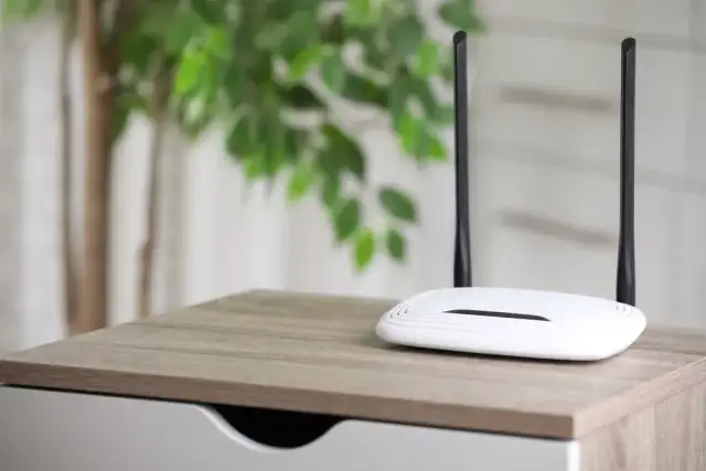 Czy wifi działa bez karty sim? Odkryj jego pełne możliwości