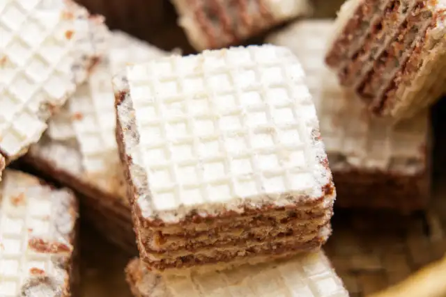 Masa do wafli - prosty przepis na gęsty krem, który nie wypływa