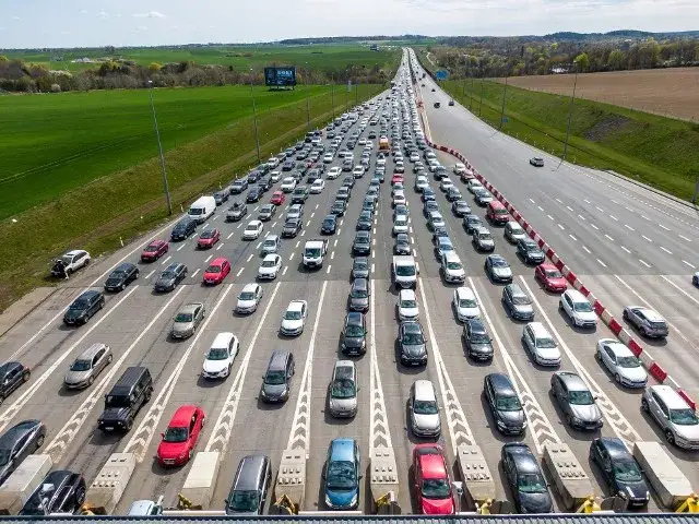 Czy autostrada bursztynowa jest płatna? Sprawdź, co musisz wiedzieć