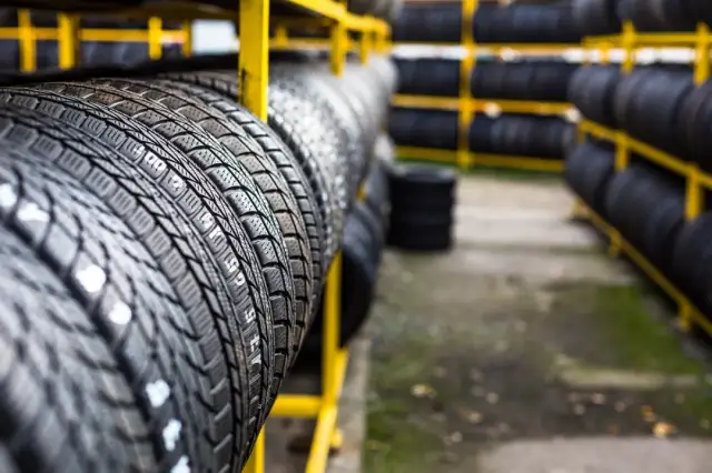Jakie opony montuje Toyota? Sprawdź, które są najlepsze dla Twojego modelu