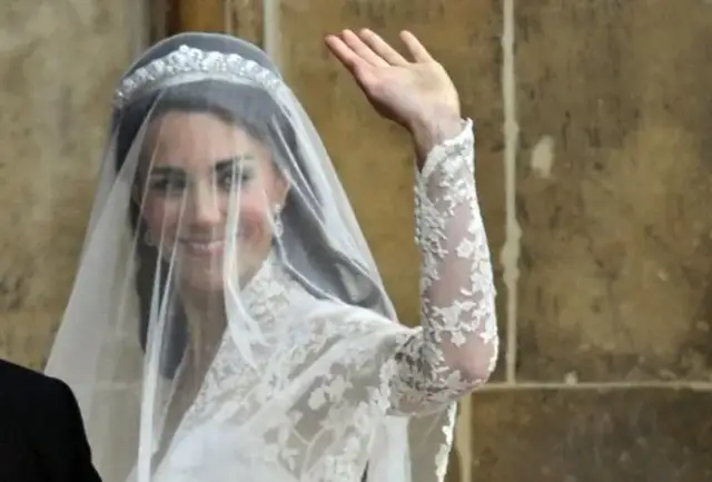 Gdzie kupić suknię ślubną Kate Middleton? Sprawdzone miejsca i ceny!