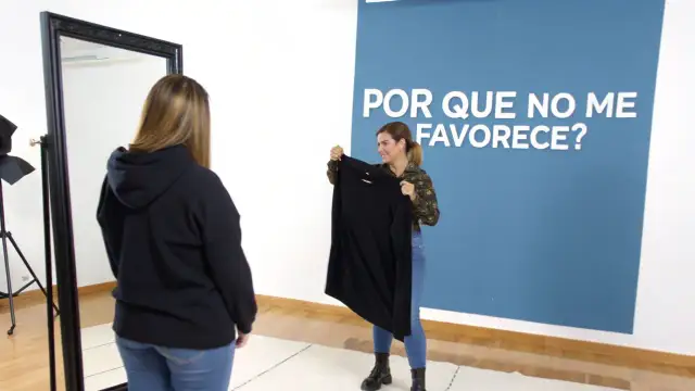 Tonos de negro en moda - ¿Cuál te favorece según tu colorimetría?
