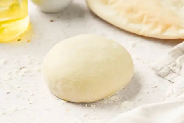 Masa de pizza sin levadura - Crujiente y lista en 30 minutos