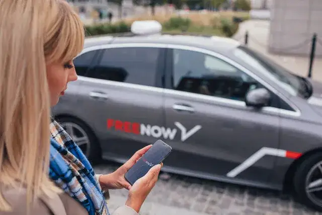 Jak zostać kierowcą Free Now – wymagania, zarobki i korzyści krok po kroku