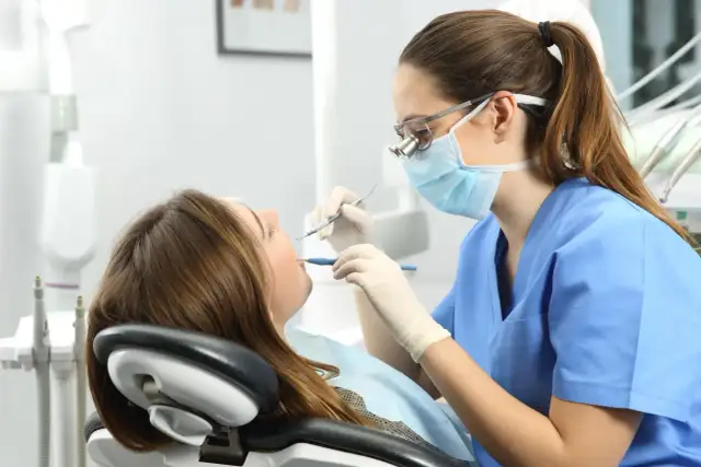 Co widzi dentysta? Zaskakujące objawy zdrowotne, które możesz przeoczyć