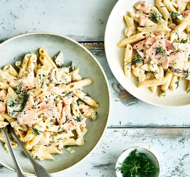 Pasta con Salmón: Receta Perfecta, Variaciones y Trucos de Chef