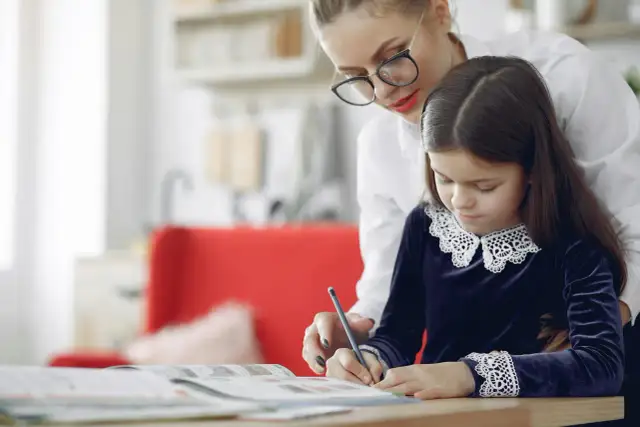 Korepetycje u własnego ucznia: Legalne, ale czy etyczne?
