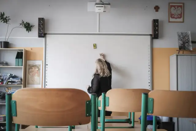 Czy uczeń szkoły policealnej jest ubezpieczony? Zasady do i po 26.